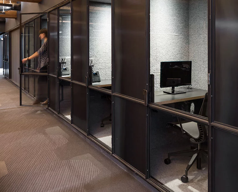 工裝行業(yè)內(nèi)透露出的員工辦公室裝修設(shè)計(jì)技巧